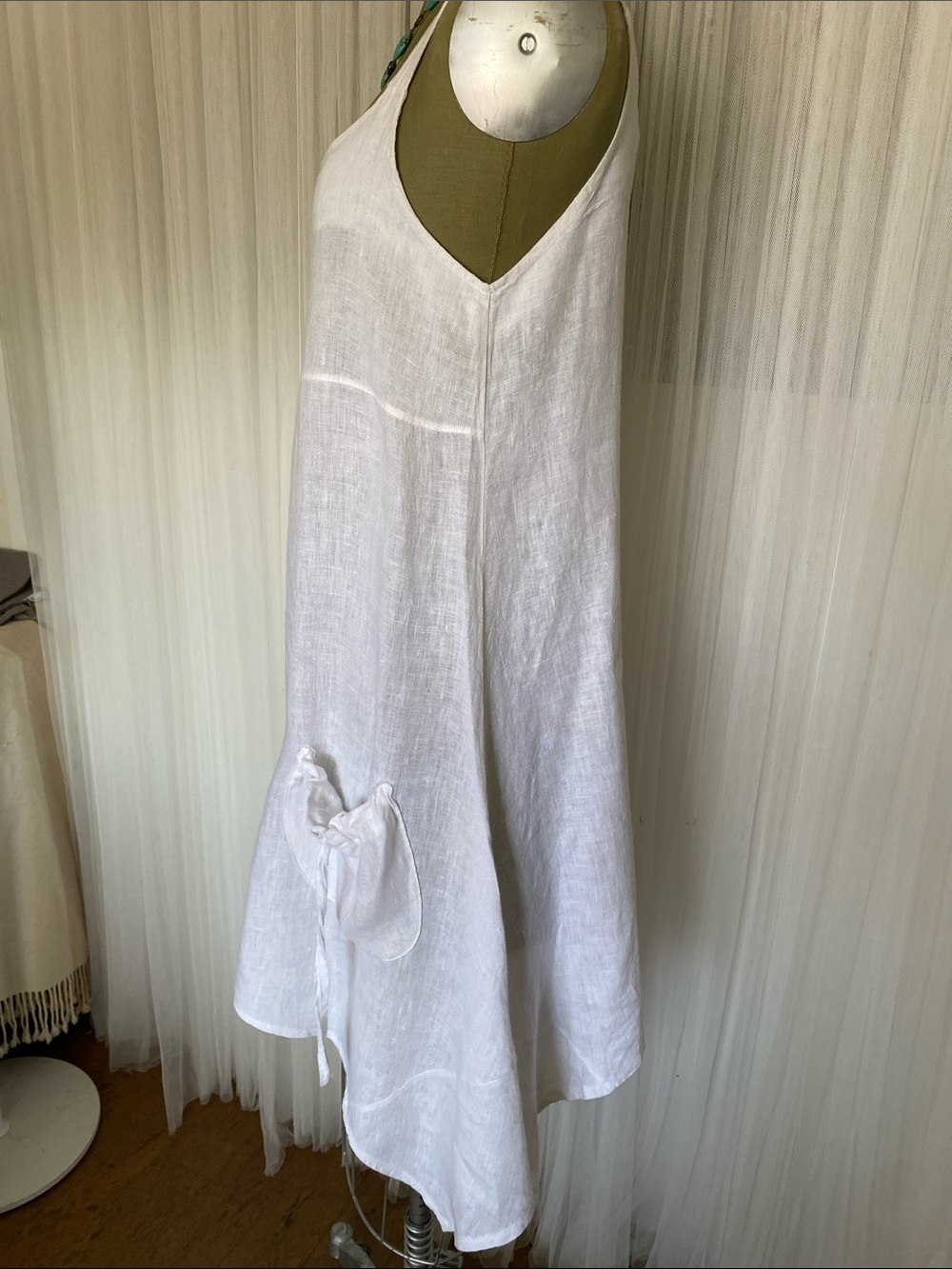 White Linen Sleeveless Tie-Pocket Hankerchief Dress by Froccella - Picture 4 of 10